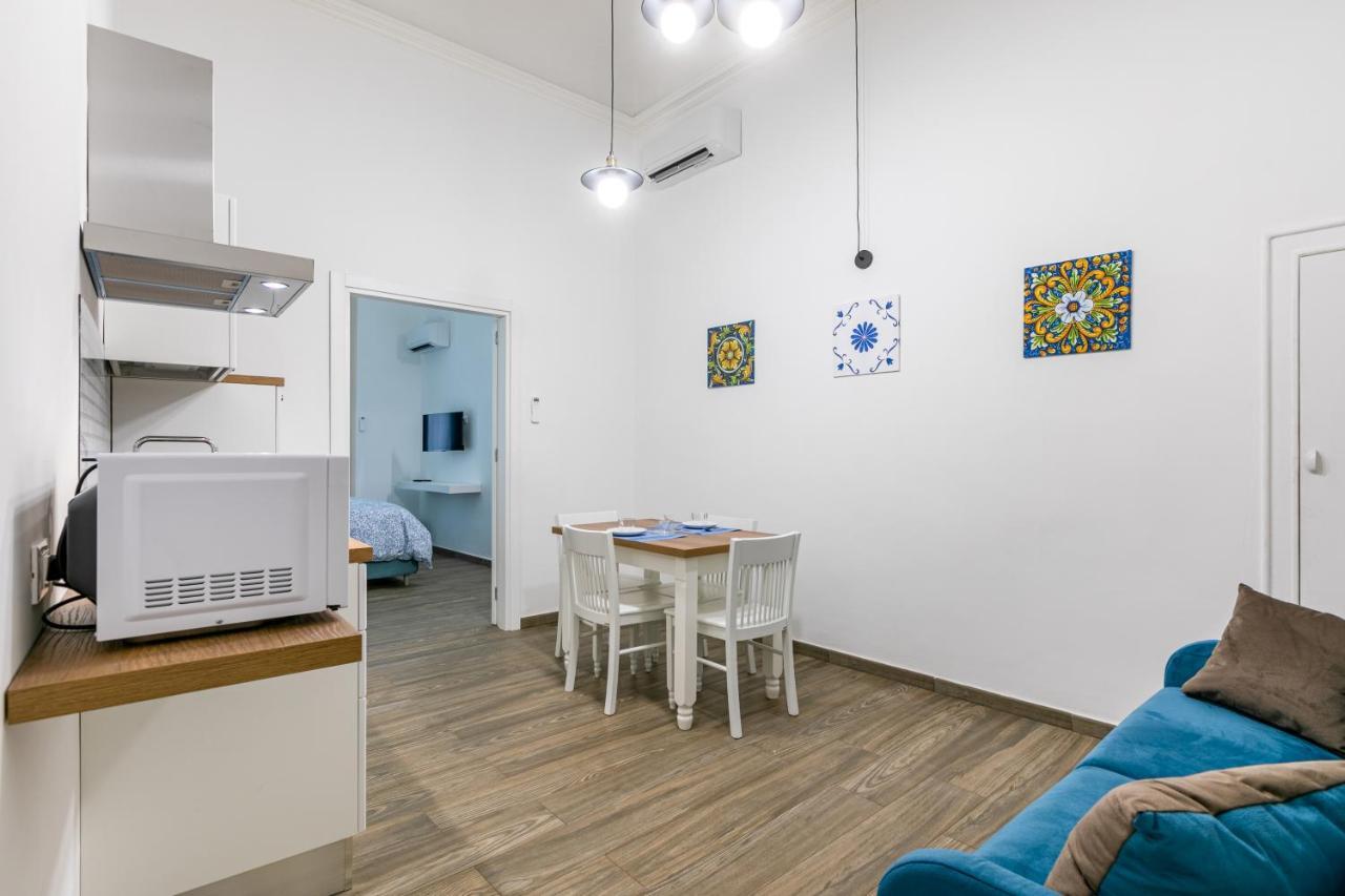 Vittorio Emanuele Charming Central Flats Palermo Exterior photo