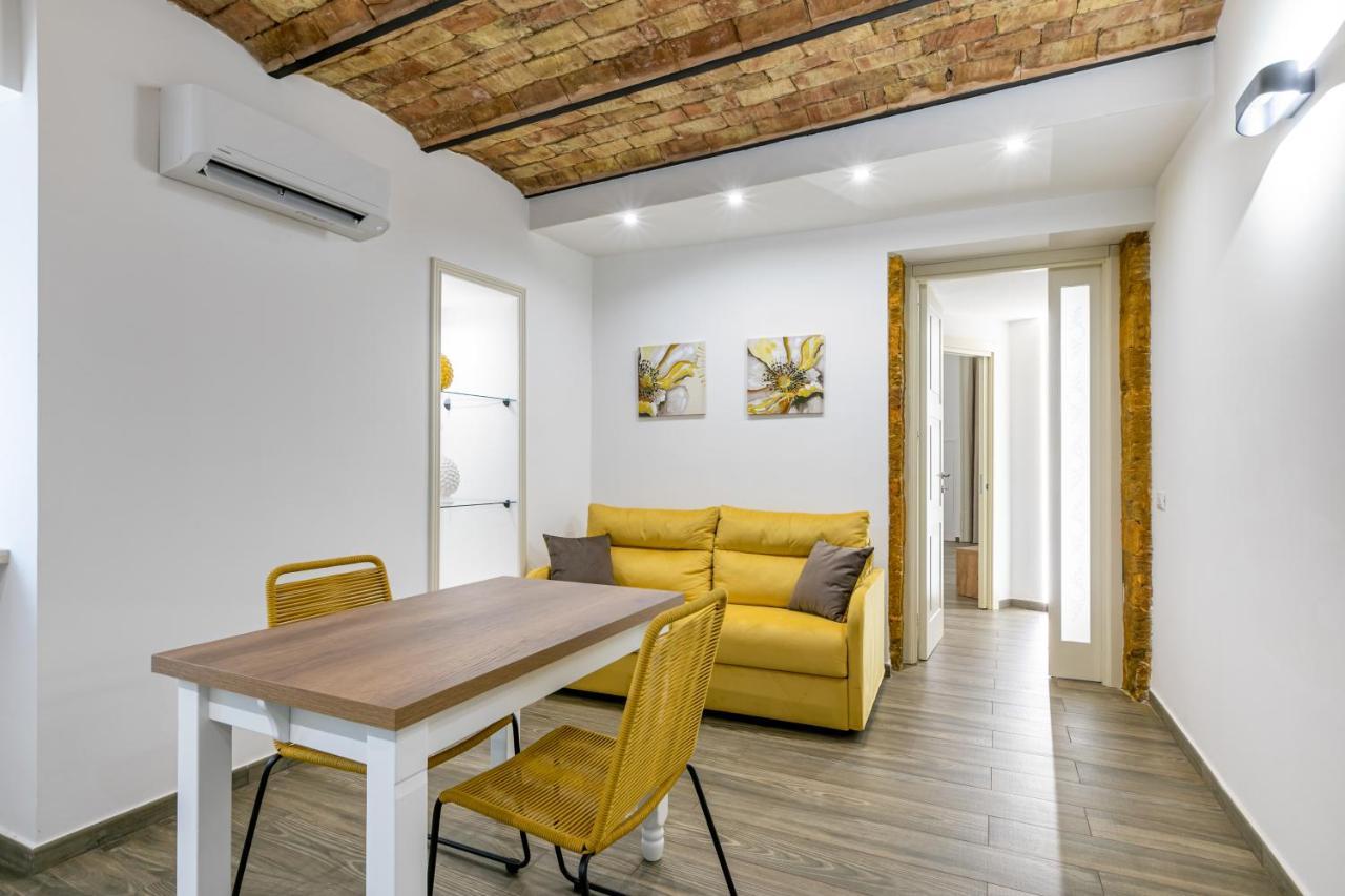 Vittorio Emanuele Charming Central Flats Palermo Exterior photo